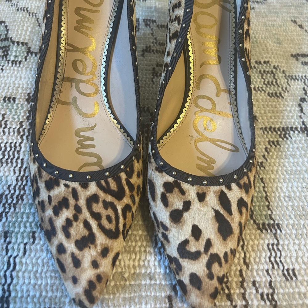Like new Sam Edelman calf hair studded pumps
